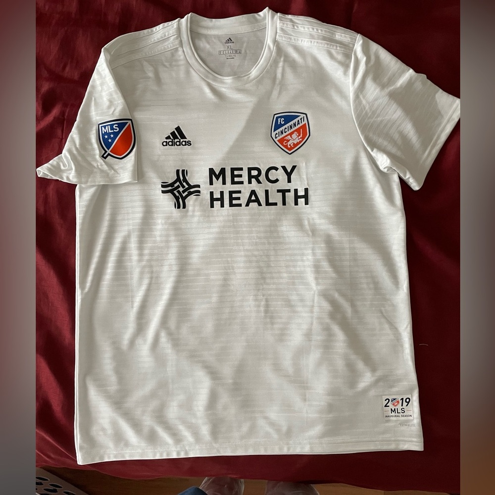 Adidas Men’s FC Cincinnati 2019 Secondary Jersey XL